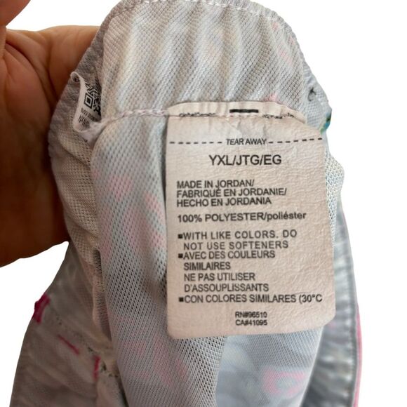 Under Armour Loose Play Up Floral Printed Shorts Youth XL - Picture 5 of 5